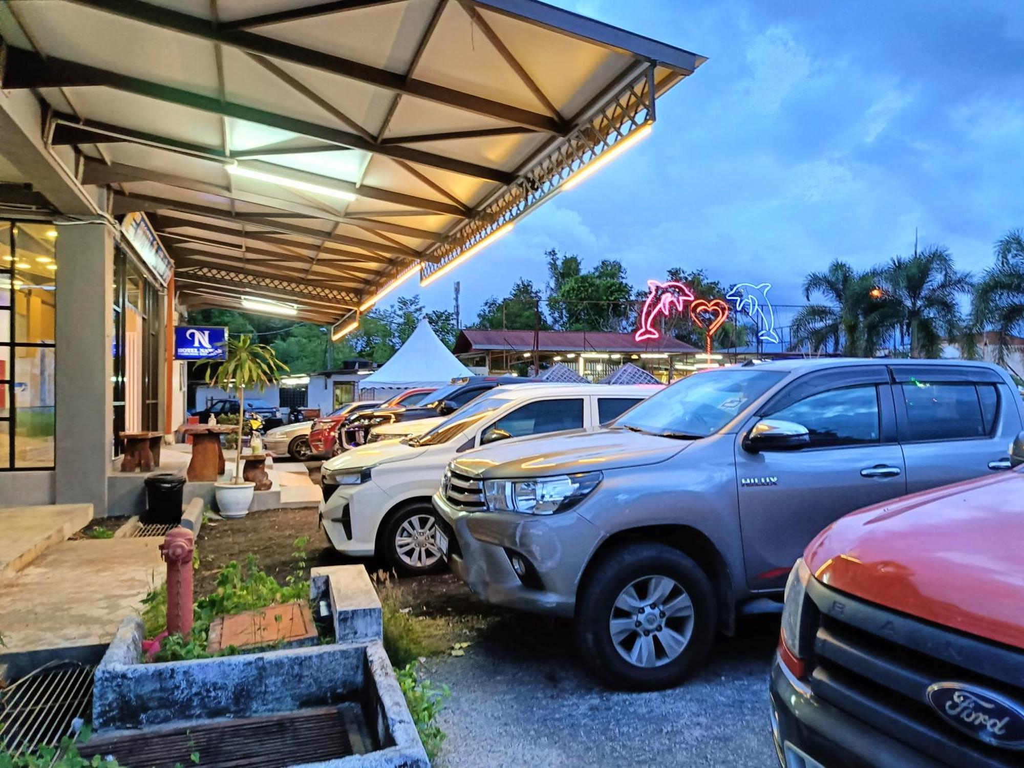 Hotel Nawar Pasir Mas Kültér fotó